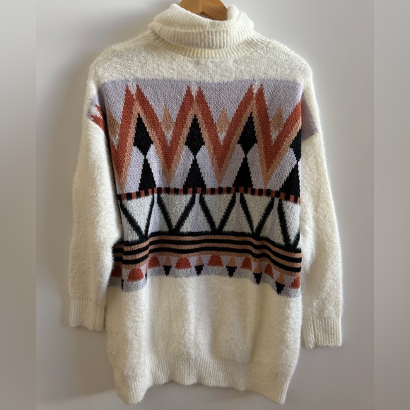 Cozy turtleneck sweater - Picture 8 of 12